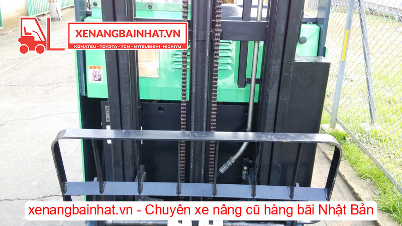 Xe nâng điện đứng lái Toyota 7FBR15 1.5 Tấn, 4m ty giữa chui công-4 cũ hàng bãi Nhật
