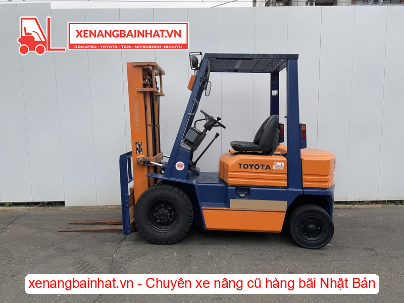 Xe nâng dầu Toyota 5FD20 2 Tấn hàng bãi Nhật