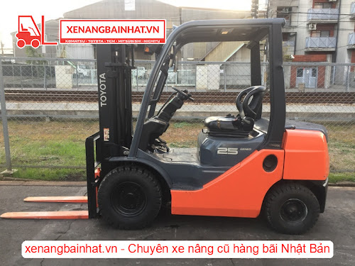 Xe nâng dầu Toyota 02-8FD25 2.5 Tấn cũ hàng bãi Nhật