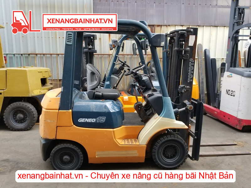 Xe nâng xăng Toyota 7FG15 1.5 Tấn, 3m-3 cũ hàng bãi Nhật