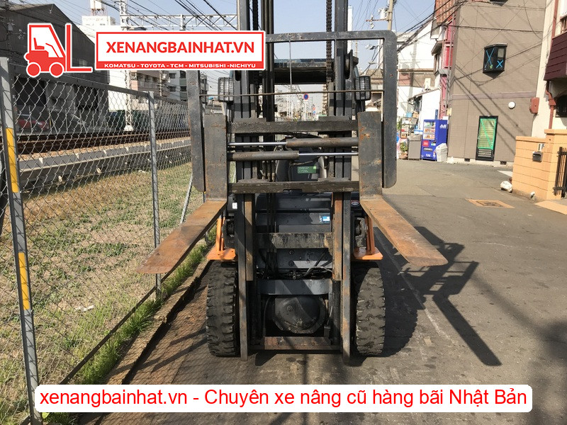 Xe nâng dầu Toyota 7FD25 Nhật Bản