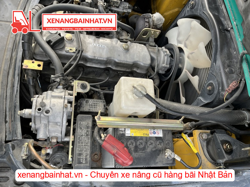 Xe nâng xăng Komatsu FG25T-16 2.5 Tấn, 3m-8 cũ hàng bãi Nhật