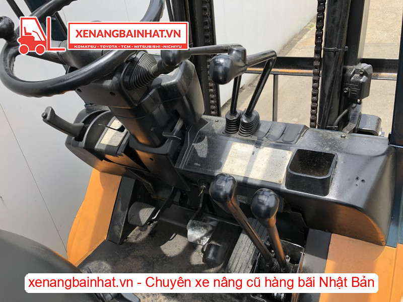 Xe nâng dầu Toyota 7FD30