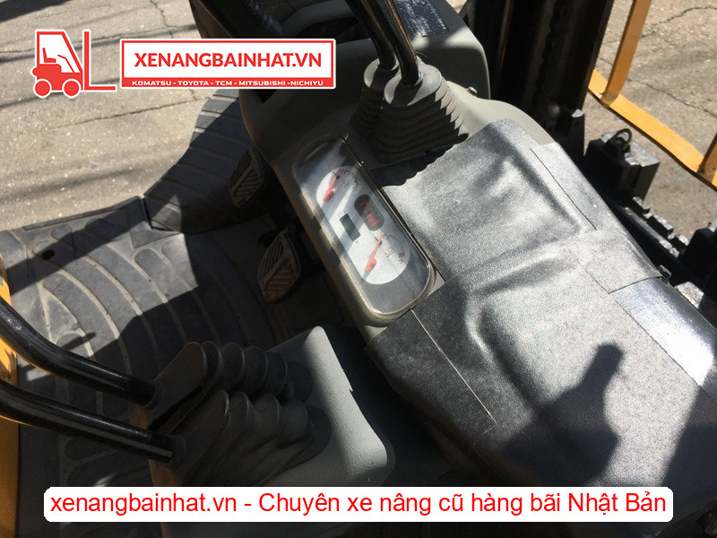Xe nâng dầu TCM FD30C3 3 Tấn
