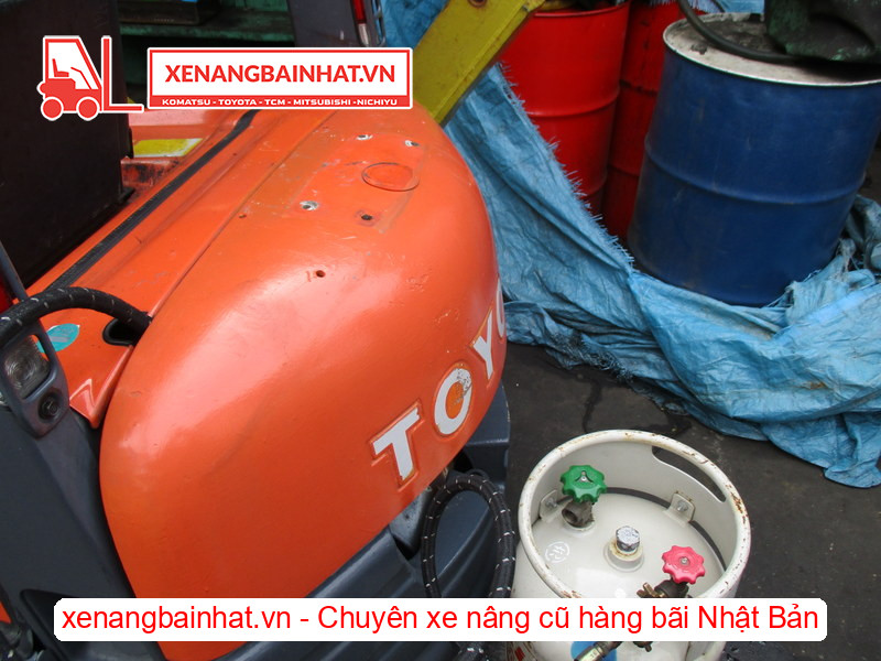 Xe nâng xăng Toyota 6FG10 1 Tấn, 3m-7 cũ hàng bãi Nhật