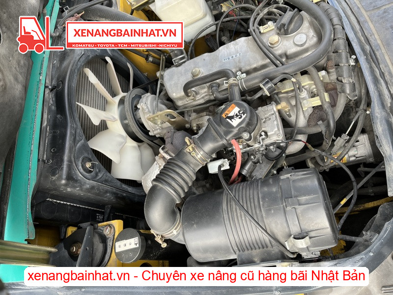 Xe nâng xăng Komatsu FG25T-16 2.5 Tấn, 3m-9 cũ hàng bãi Nhật