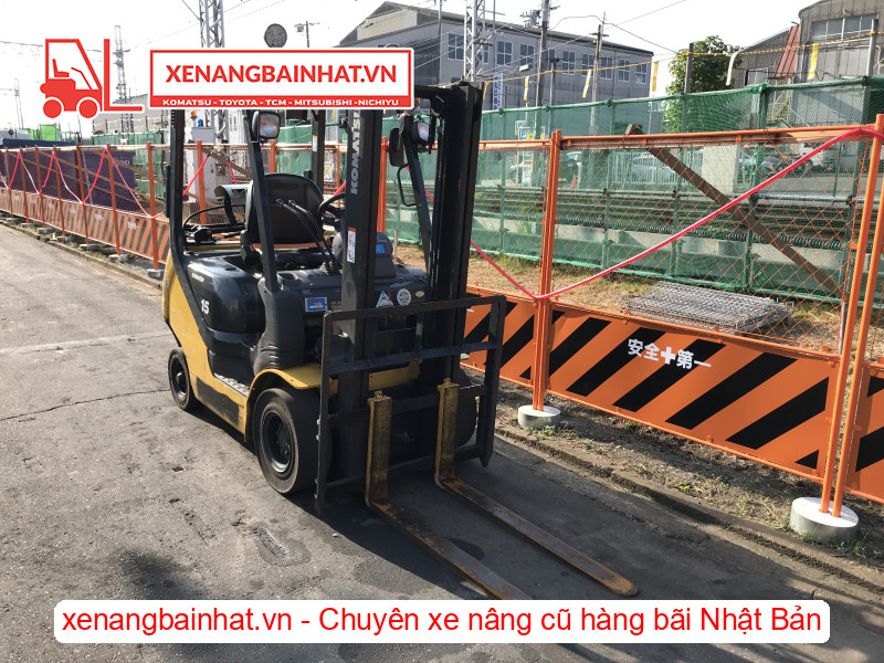 Xe nâng xăng Komatsu FG15T-21 1.5 Tấn, 3m-4 cũ hàng bãi Nhật