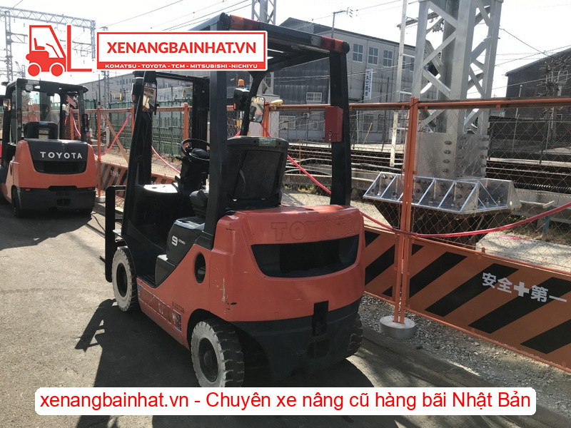 Xe nâng dầu Toyota 02-8FD10 1 Tấn, 3m-2 cũ hàng bãi Nhật