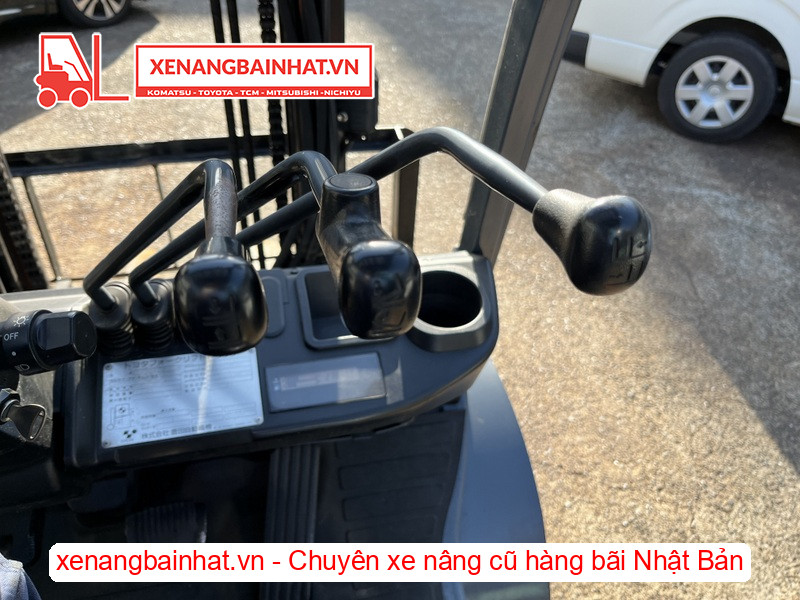 Xe nâng dầu 2 tấn Toyota 02-8FD20 cũ hàng bãi Nhật
