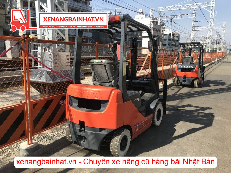 Xe nâng dầu Toyota 02-8FD10 1 Tấn, 3m-5 cũ hàng bãi Nhật