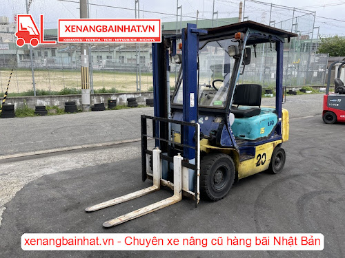 Xe nâng dầu 1.5 tấn Komatsu FD15C-16