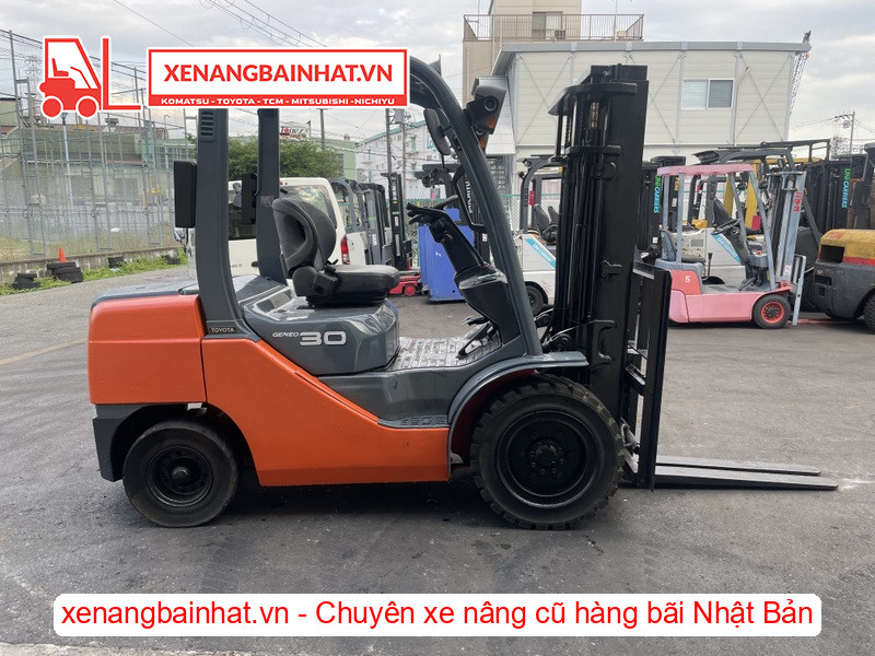 Cabin Xe nâng dầu 3 tấn Toyota 52-8FD30