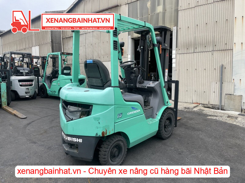 Lốp đặc của bánh sau xe nâng Mitsubishi FG15T-F25C Nhật Bản
