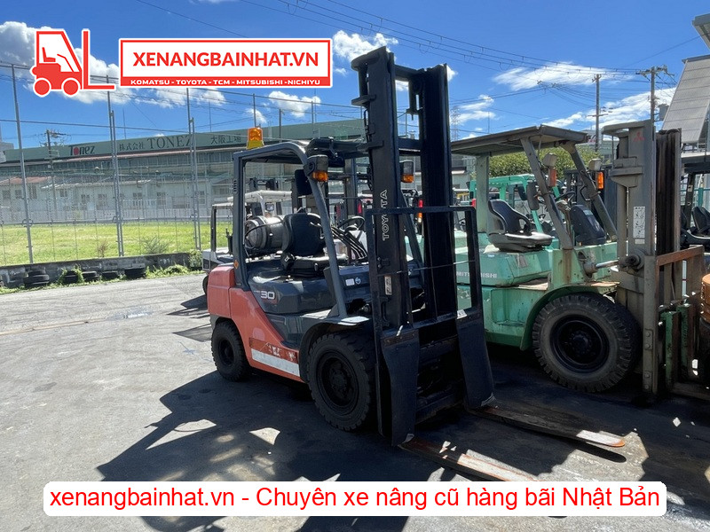 Xe nâng xăng 3 tấn Toyota 02-8FG30-4