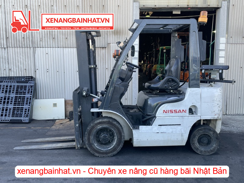 xe nâng xăng 2 tấn Nissan NP1F2A20D Nhật Bản