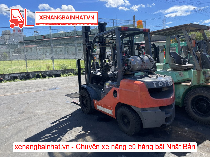Xe nâng xăng 3 tấn Toyota 02-8FG30-2