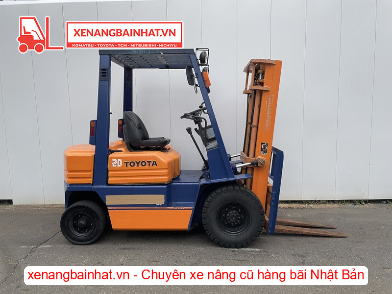 tổng quan bên ngoài Xe nâng dầu Toyota 5FD20 qua sử dụng