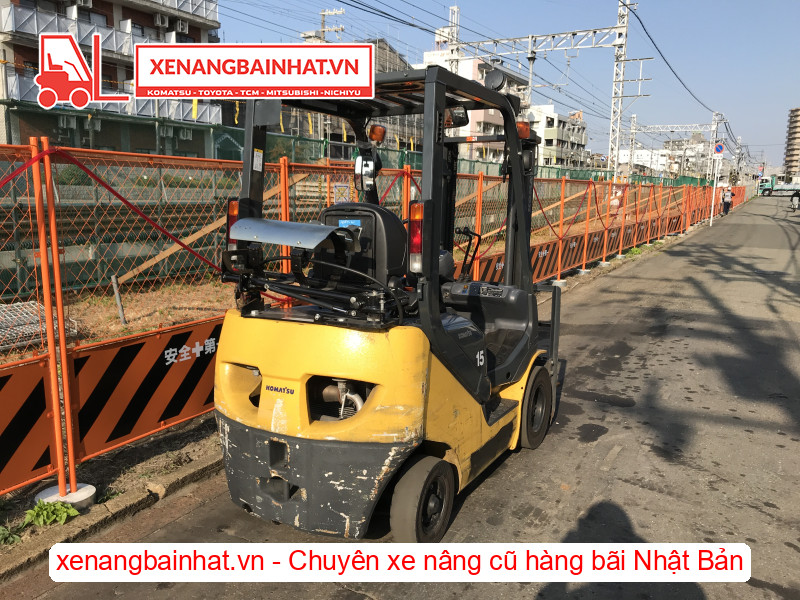 Xe nâng xăng Komatsu FG15T-21 1.5 Tấn, 3m-5 cũ hàng bãi Nhật