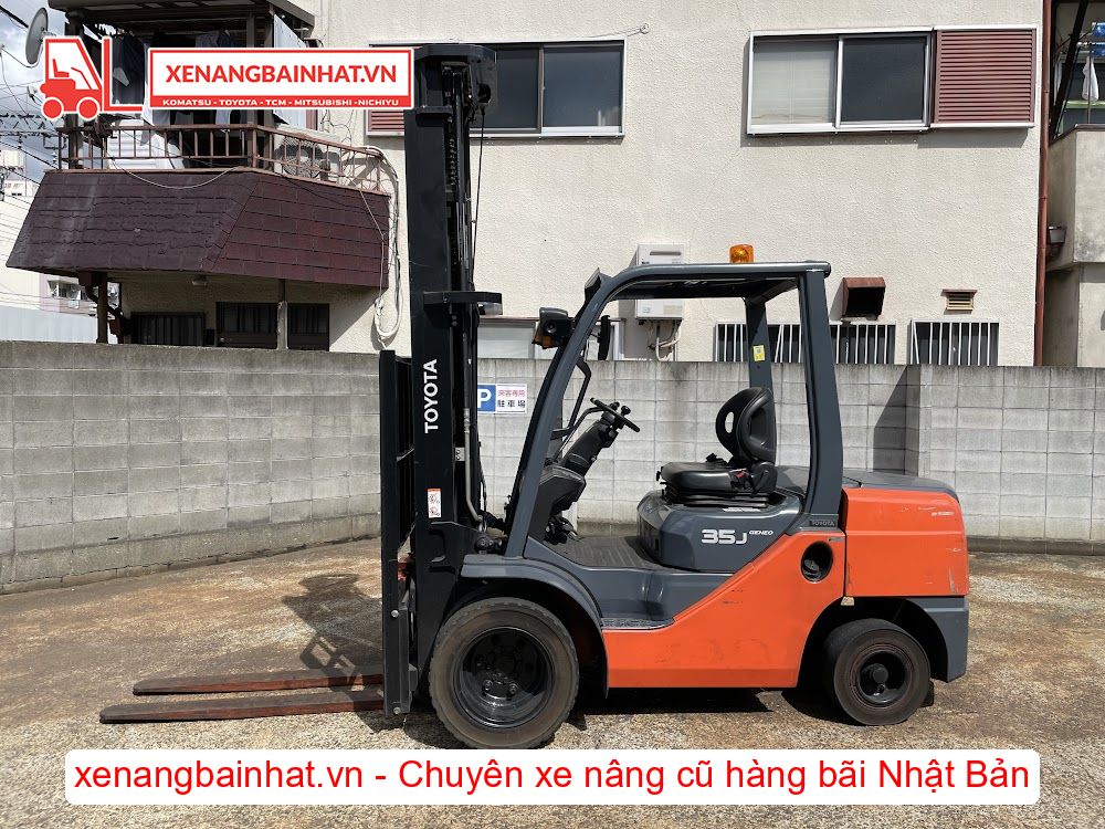Xe nâng dầu 3.5 Tấn TOYOTA 52-8FDJ35 nâng cao 6m SX 2012