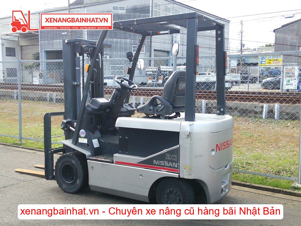 Xe nâng Điện 2 Tấn Nissan NP1B2L20 (FB20) nâng cao 3m SX 2007