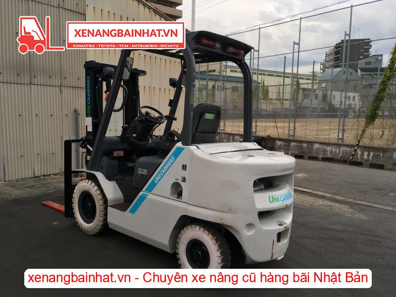 Xe nâng dầu 2.5 Tấn UNICARRIERS FD25T5M nâng cao 3m SX 2018