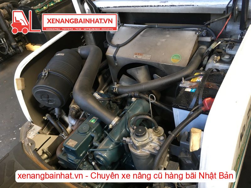 Xe nâng dầu 1.5 Tấn UNICARRIERS FD15T14 nâng cao 3m SX 2015