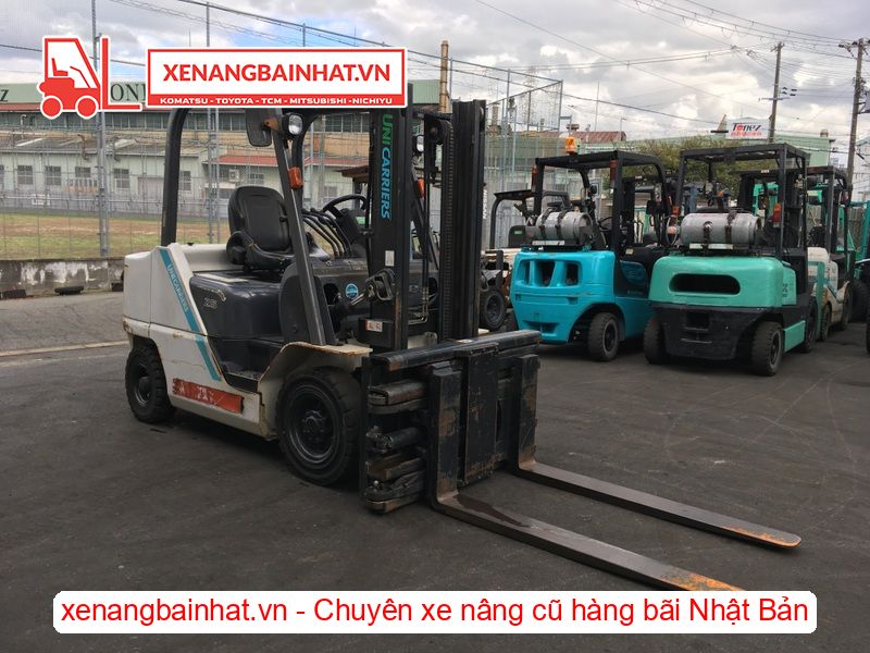 Xe nâng dầu 2.5 Tấn UNICARRIERS FHD25T5 nâng cao 3m SX 2017