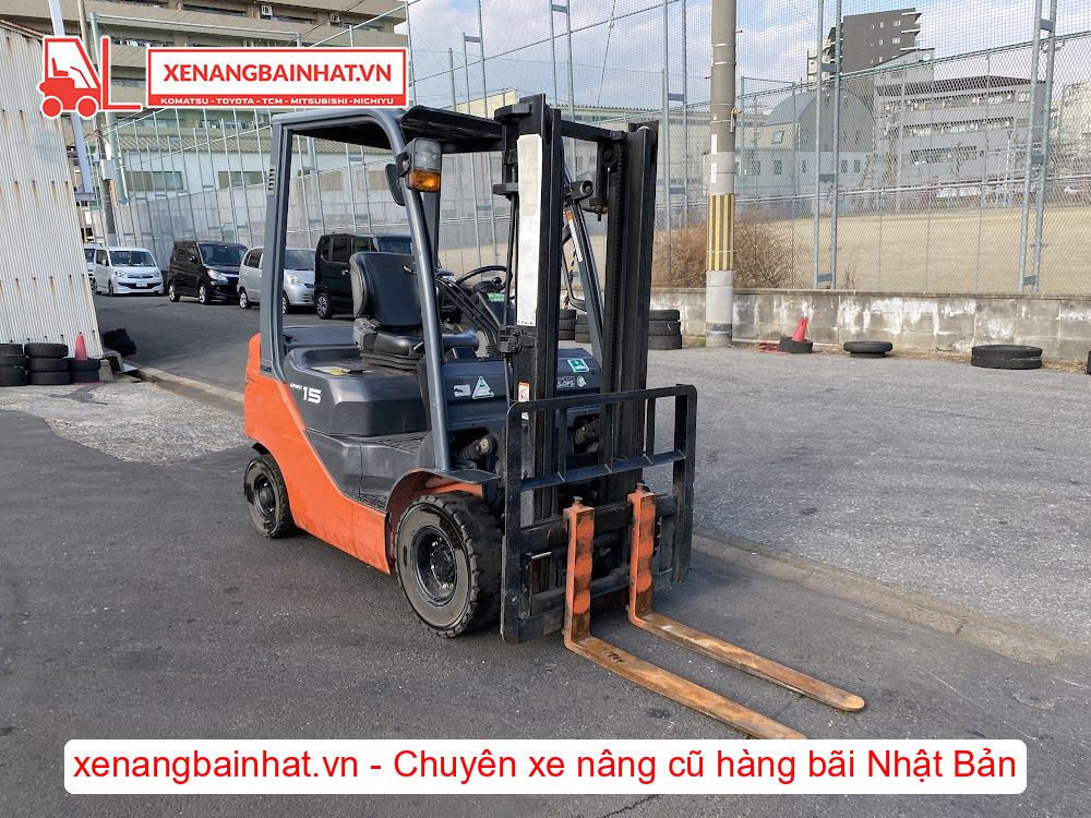 Xe nâng dầu 1.5 Tấn TOYOTA 02-8FD15 nâng cao 3m SX 2008