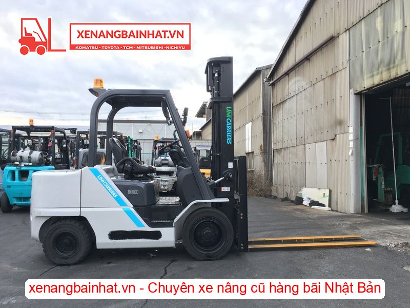 Xe nâng dầu 3 Tấn UNICARRIERS FHD30T5 nâng cao 4m SX 2016