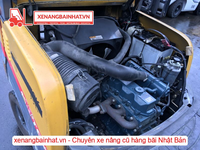Xe nâng dầu 1.8 Tấn TCM FD18T13 nâng cao 3m SX 2013