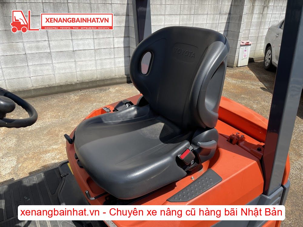 Xe nâng Điện 1.5 Tấn TOYOTA 8FB15 nâng cao 3m SX 2020