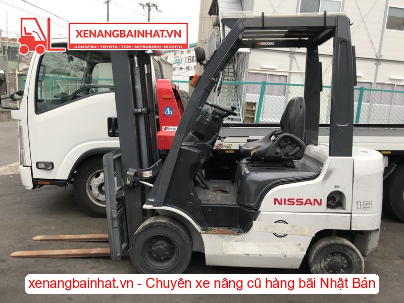 Xe nâng dầu 1.5 Tấn Nissan F1F1A15 nâng cao 3m SX 2012