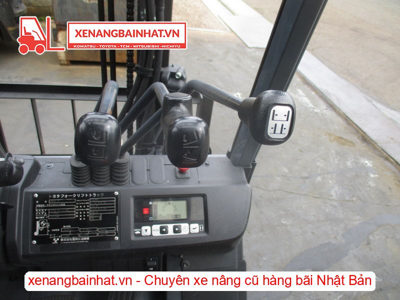 Xe nâng Điện 1.5 Tấn TOYOTA 8FBL15 nâng cao 3m SX 2017