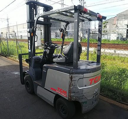 Xe nâng Điện 2 Tấn TCM FB20-7 nâng cao 4m SX 2006