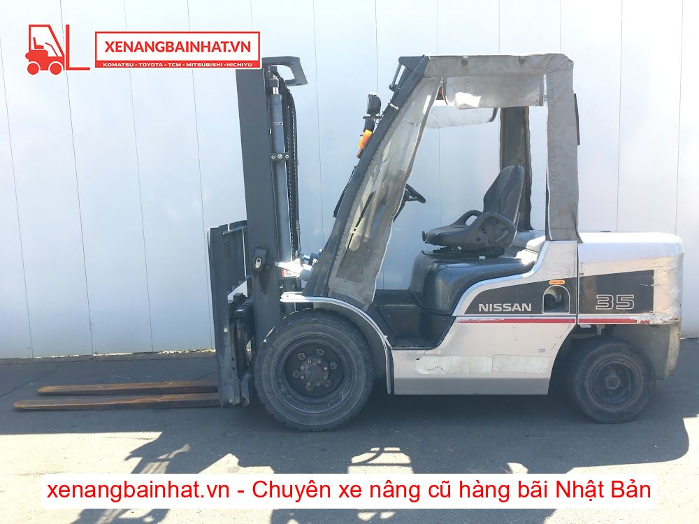 Xe nâng dầu 3.5 Tấn Nissan YG1F2A35 nâng cao 3m SX 2011