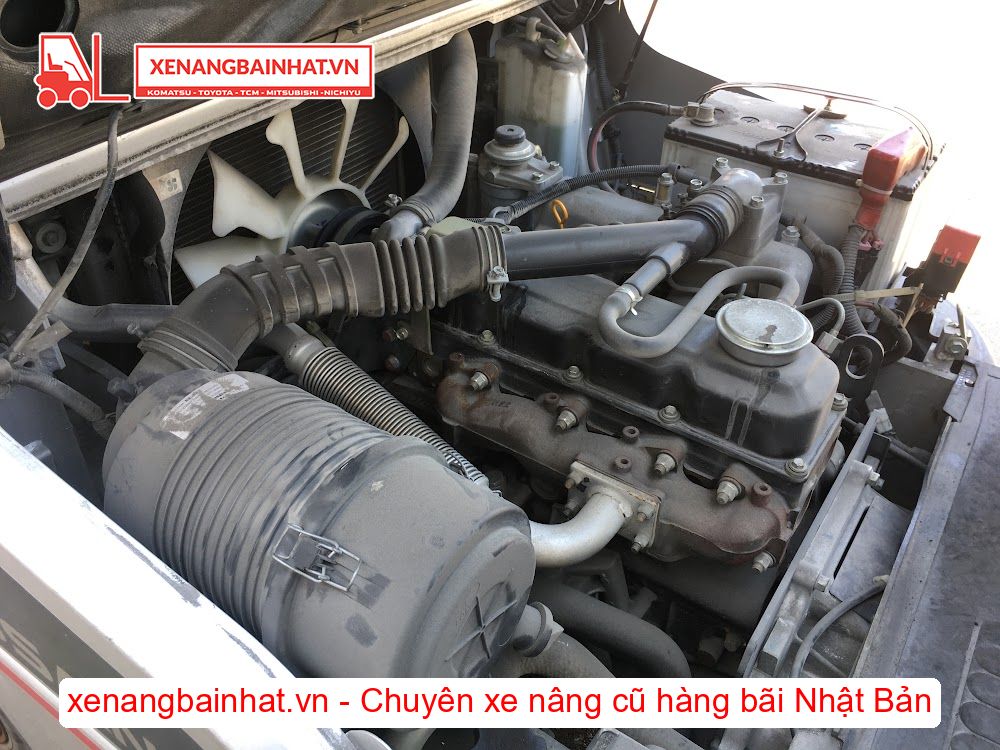 Xe nâng dầu 3.5 Tấn Nissan YG1F2A35 nâng cao 3m SX 2011