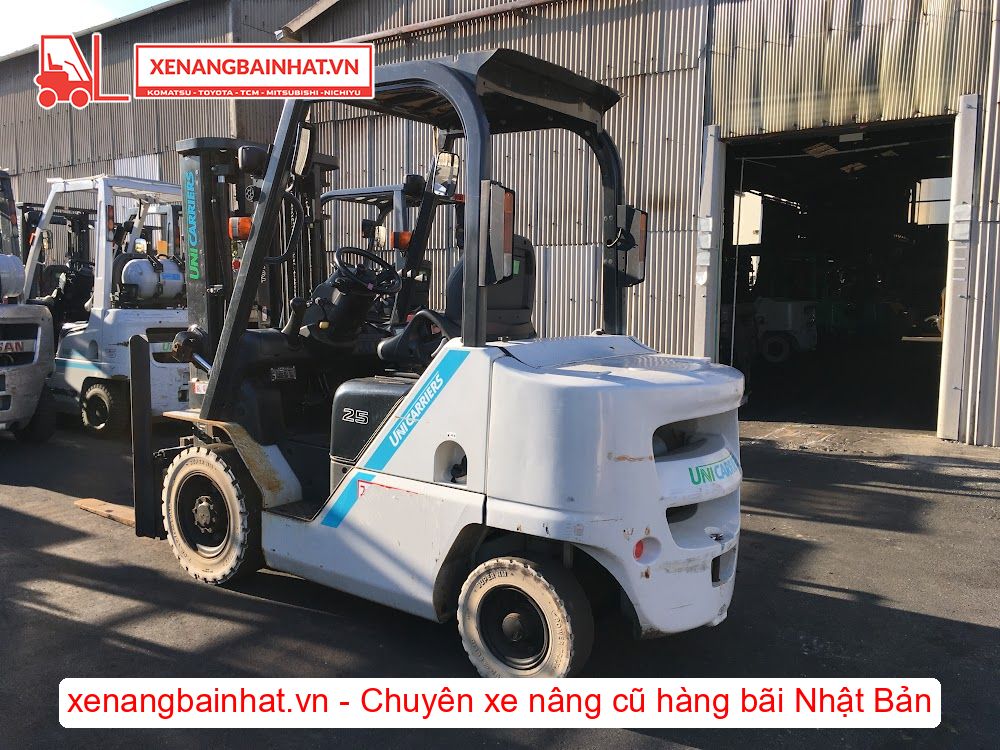 Xe nâng dầu 2.5 Tấn UNICARRIERS FD25T15M nâng cao 3m SX 2021