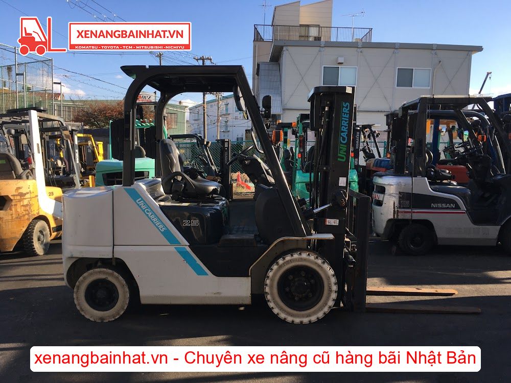 Xe nâng dầu 2.5 Tấn UNICARRIERS FD25T15M nâng cao 3m SX 2021