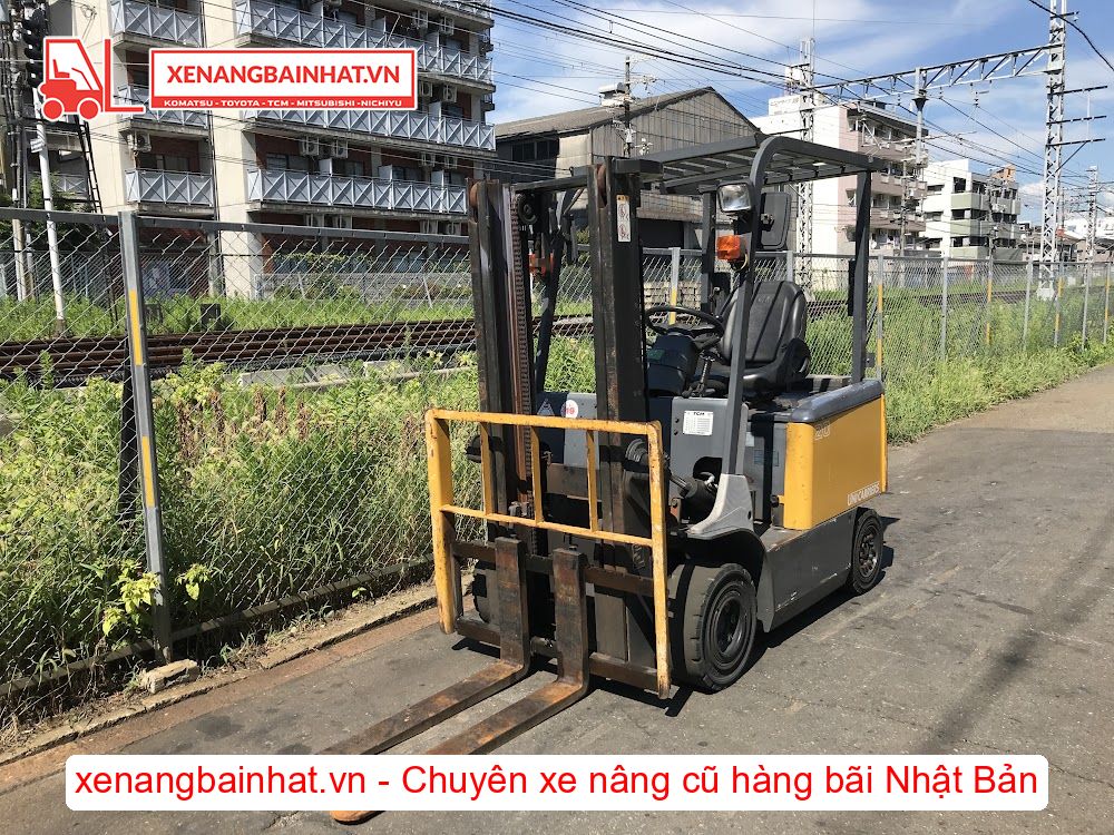 Xe nâng Điện 2 Tấn TCM FB20-8 nâng cao 3m SX 2013