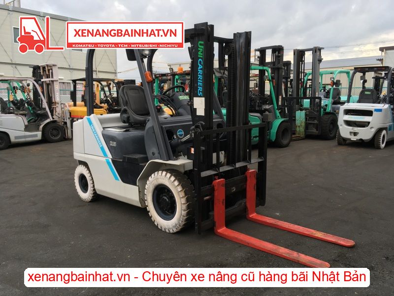 Xe nâng dầu 2.5 Tấn UNICARRIERS FD25T5M nâng cao 3m SX 2018