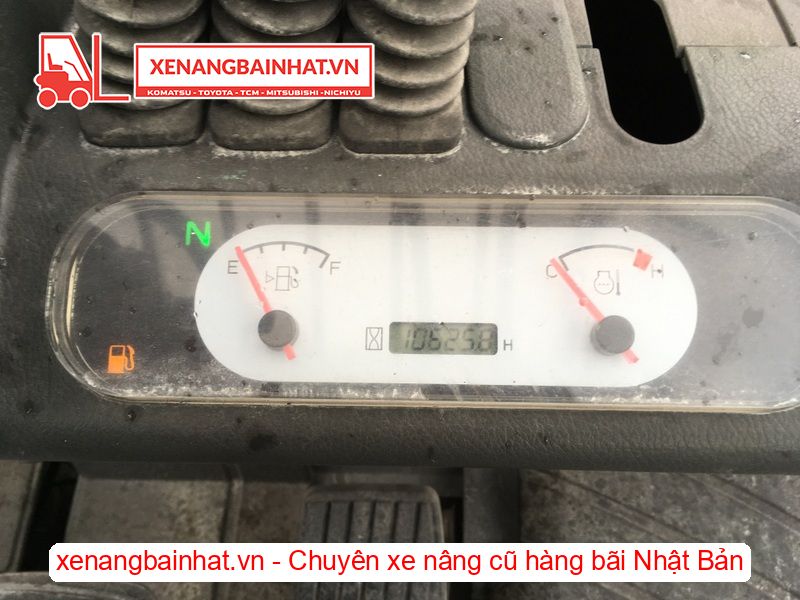 Xe nâng dầu 2.5 Tấn UNICARRIERS FHD25T3A nâng cao 3m SX 2014