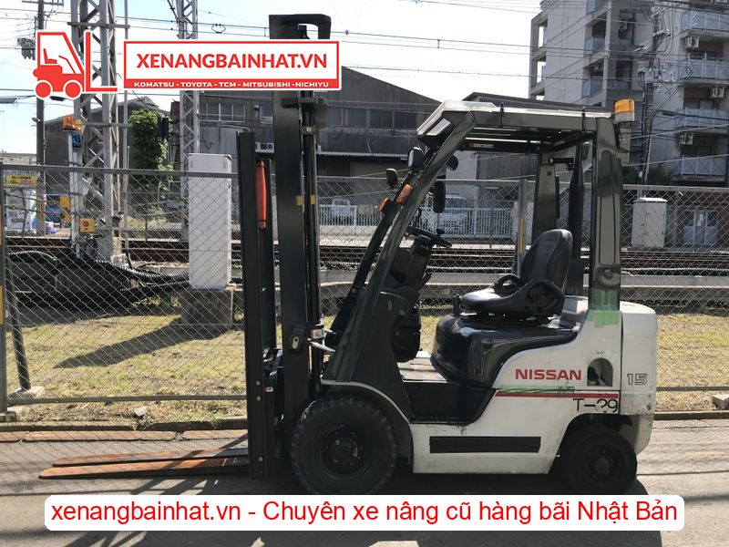 Xe nâng dầu 1.5 Tấn Nissan F1F1A15 nâng cao 4m SX 2012