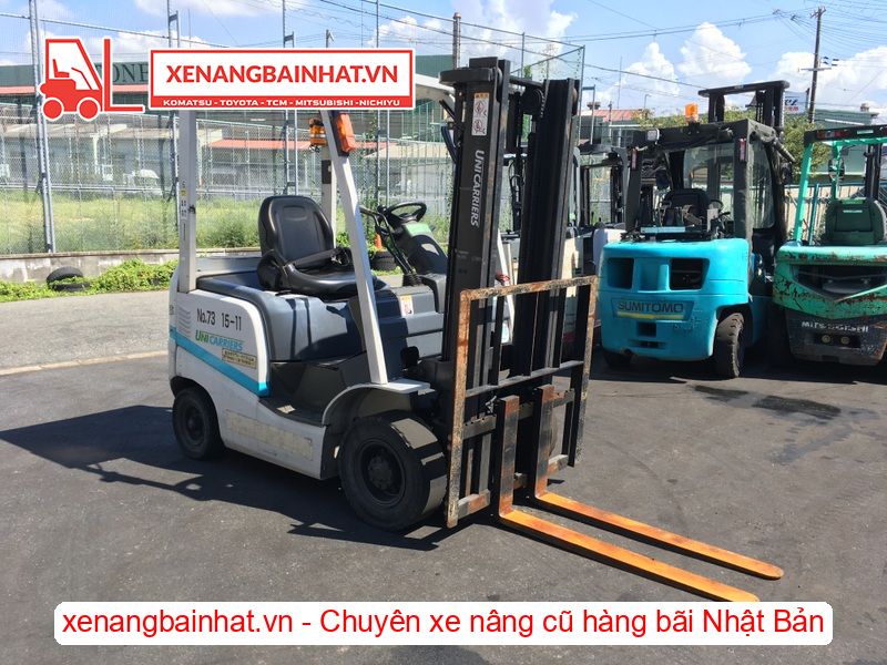 Xe nâng dầu 1.5 Tấn UNICARRIERS FD15T14 nâng cao 3m SX 2015