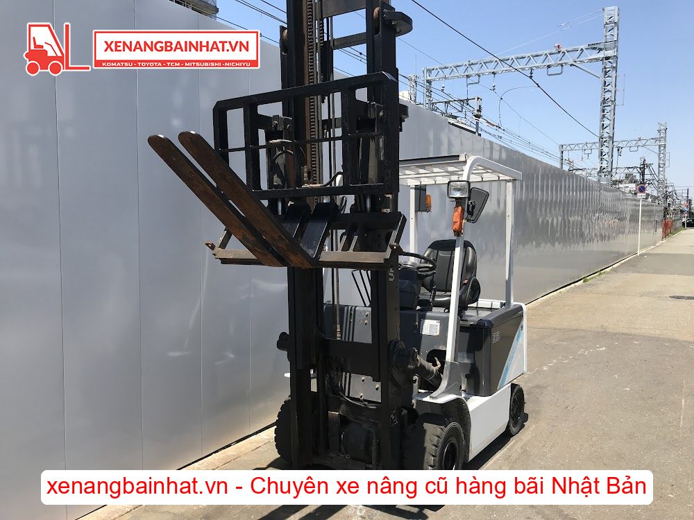 Xe nâng Điện 2.5 Tấn UNICARRIERS FB25-8 nâng cao 4.5m SX 2014