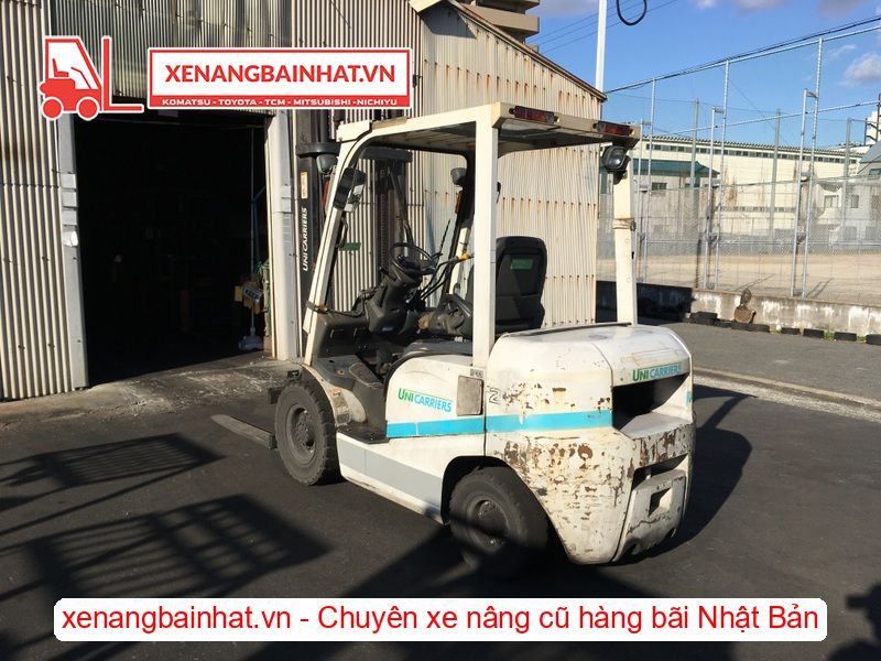 Xe nâng dầu 2.5 Tấn UNICARRIERS FD25T3Z nâng cao 4m SX 2015