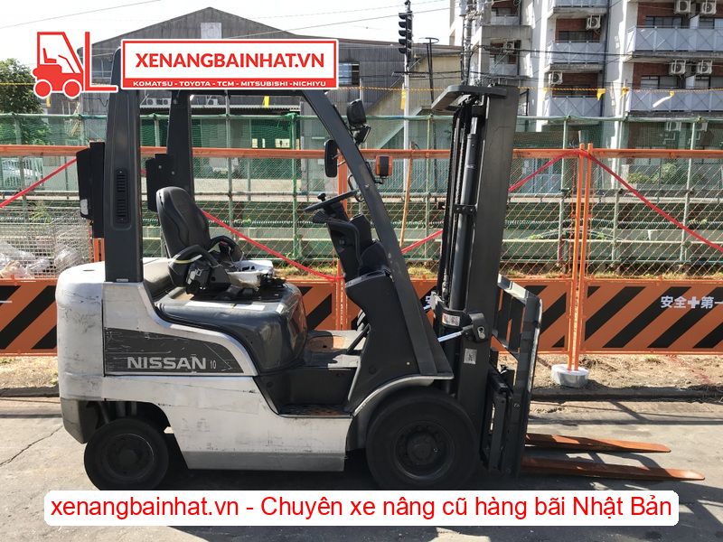 Xe nâng dầu 1.5 Tấn Nissan NF1F1A15 nâng cao 3m SX 2012