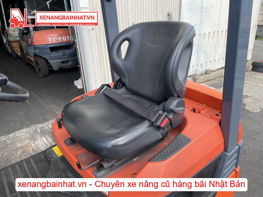 Xe nâng Điện 1.5 Tấn TOYOTA 8FB15 nâng cao 3m SX 2019