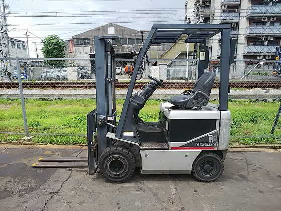 Xe nâng Điện 1.5 Tấn Nissan NK1B1L15 (FB15) nâng cao 3m SX 2006