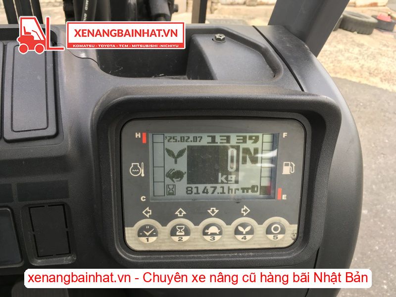 Xe nâng dầu 3 Tấn UNICARRIERS FHD30T5 nâng cao 4m SX 2016