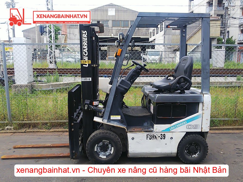 Xe nâng Điện 900Kg UNICARRIERS J1B1L09 (FB9) nâng cao 3m SX 2016